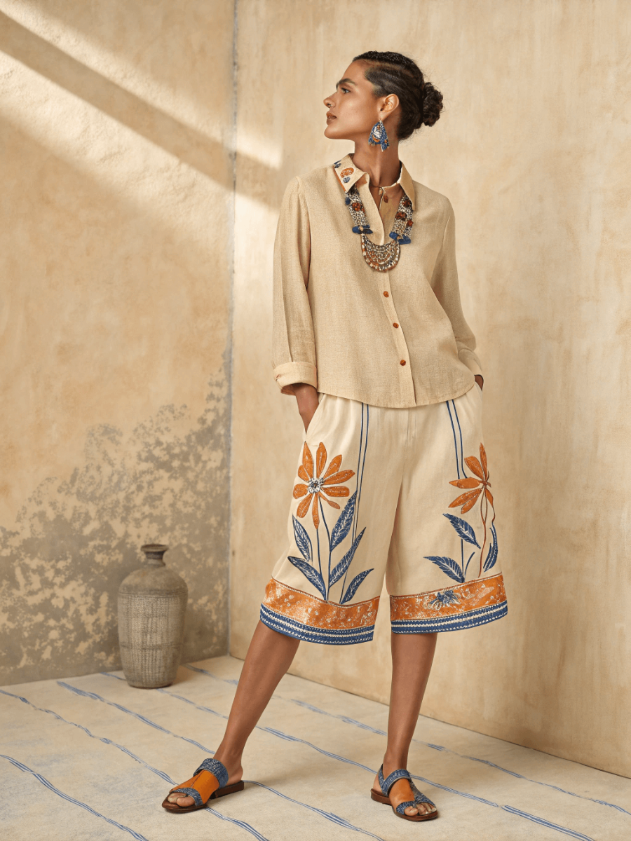 Cotton and linen women's shirt and five length pants set